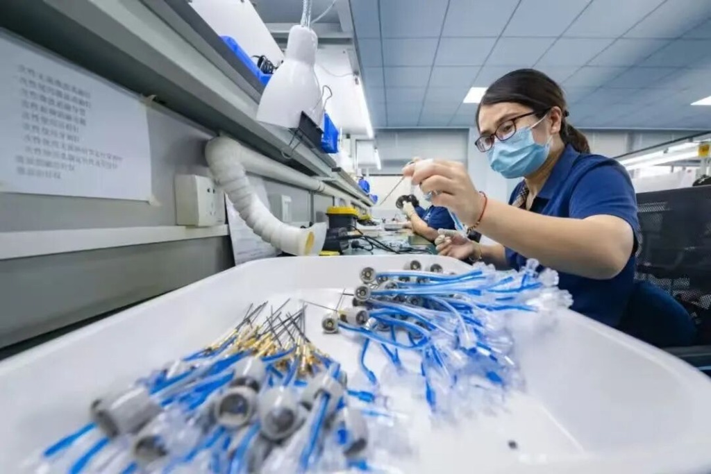 medical device manufacturing workshop