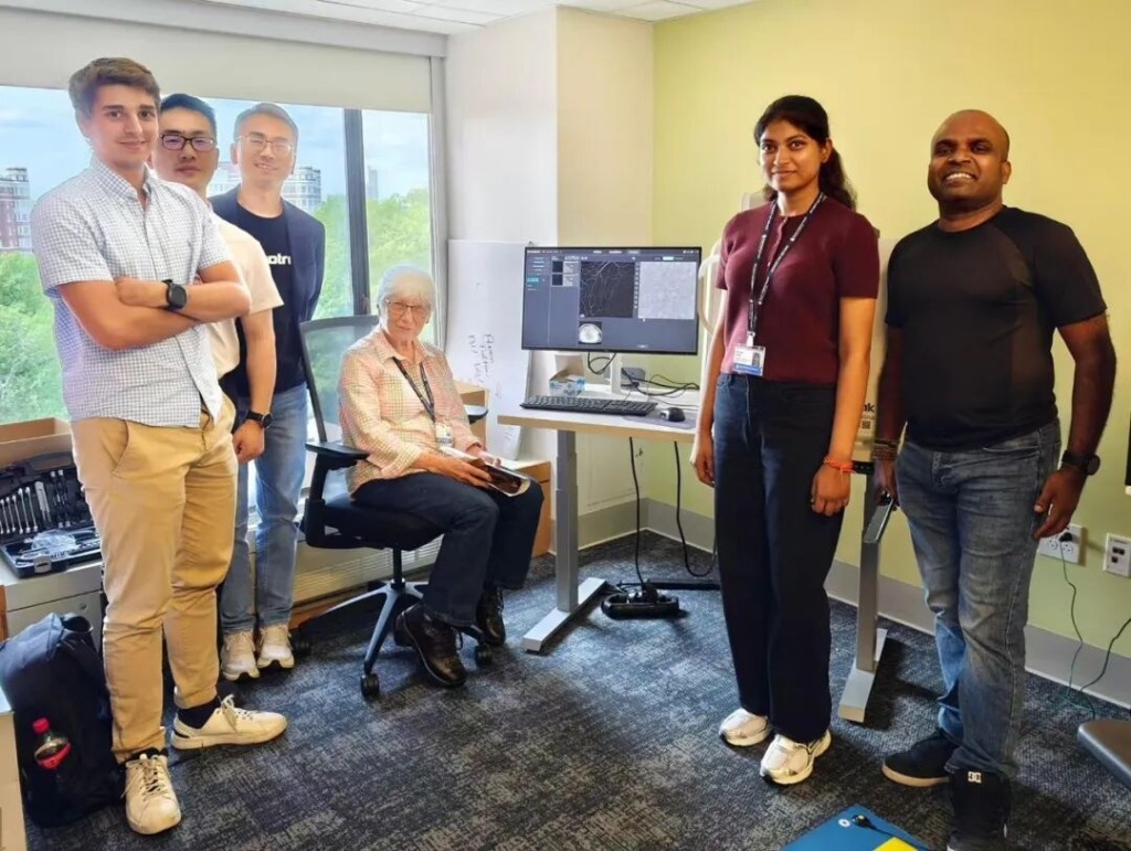 Robotrak team with Mona IV retinal imaging system at Boston Children's Hospital