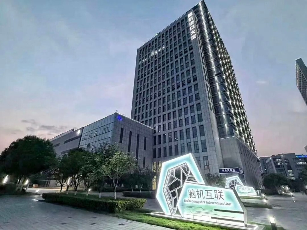 Automated Huggies diaper production line at Kimberly-Clark Nanjing plant